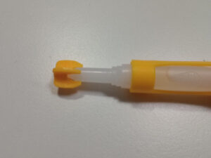 アロンアルファのノズル部分